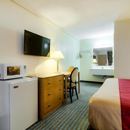 Econo Lodge Shorewood Værelse billede