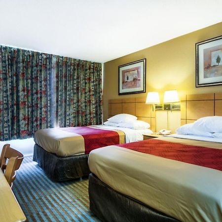 Econo Lodge Shorewood Værelse billede