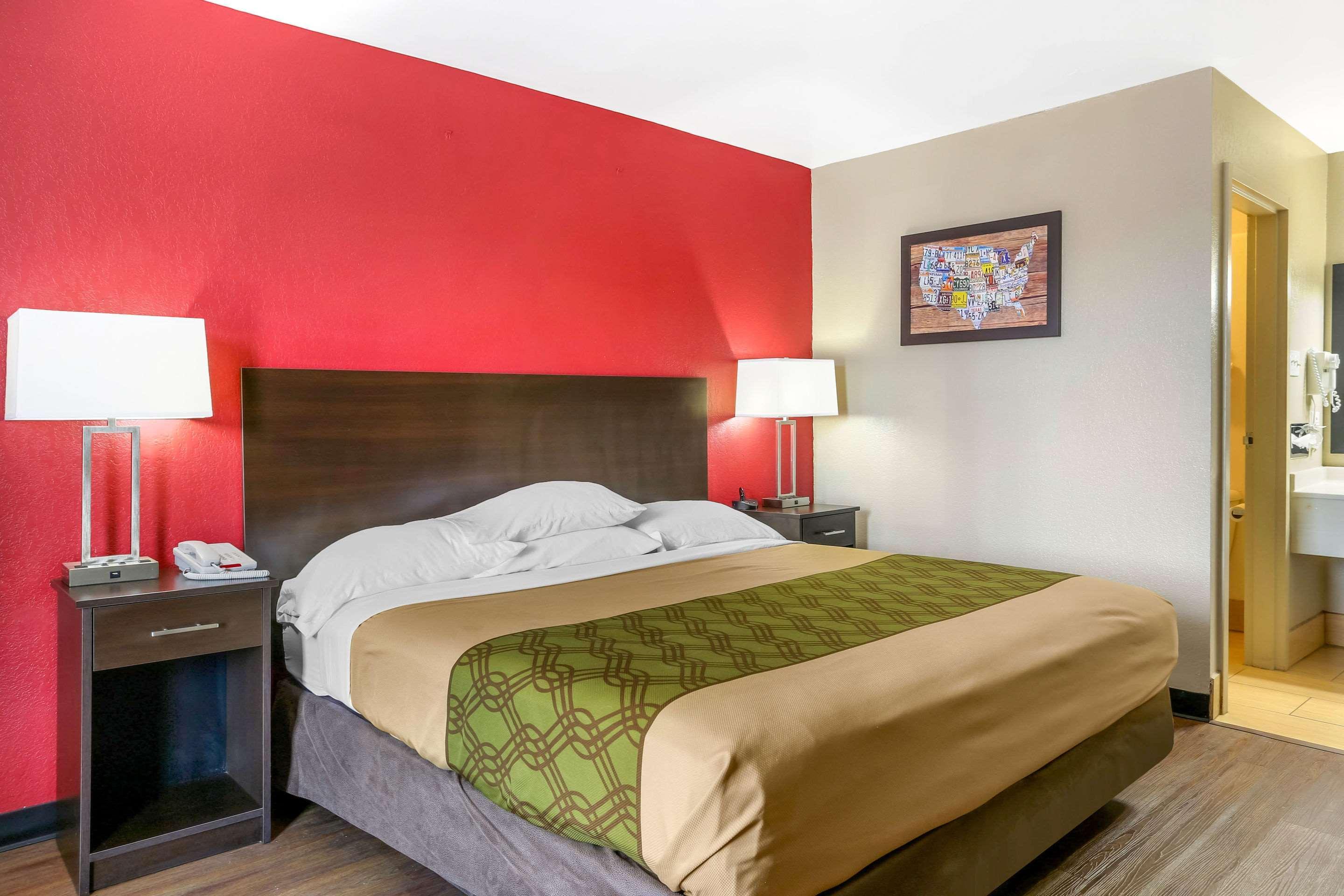 Econo Lodge Shorewood Eksteriør billede